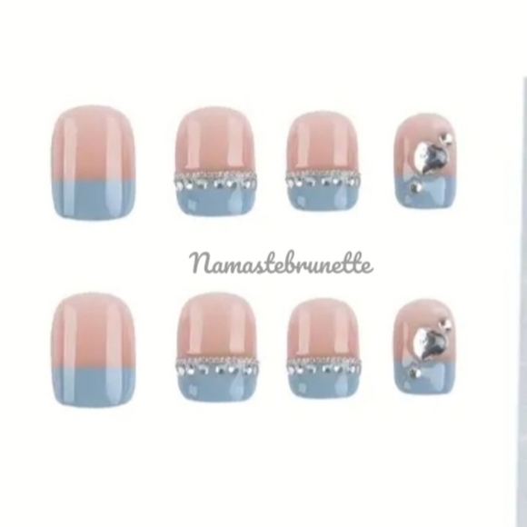 French Tip Rhinestone Press On Nails - Picture 4 of 17